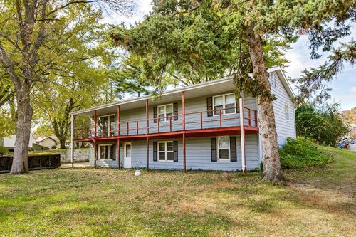 409 Central Ave S, Norwood Young America, MN, 55397-9702 | Card Image