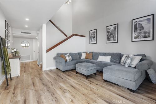 3621 Towne Park Cir, Pomona, CA, 91767-1211 | Card Image