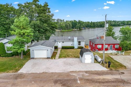 13854 Emens Dr, Hudson, MI, 49247-9249 | Card Image