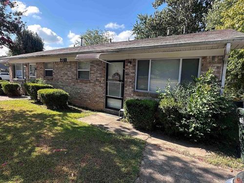 2103 Tyler St, Conway, AR, 72034-3136 | Card Image