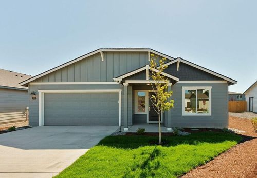 75-4124 Sw Pumice Avenue, Redmond, OR, 97756 | Card Image