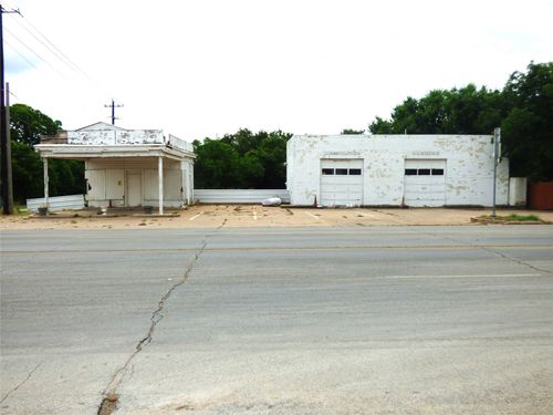 508 E 8th St, Cisco, TX, 76437-5515 | Card Image
