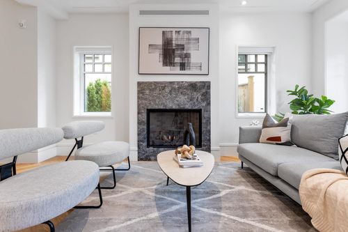 {{alt}} | Card Image