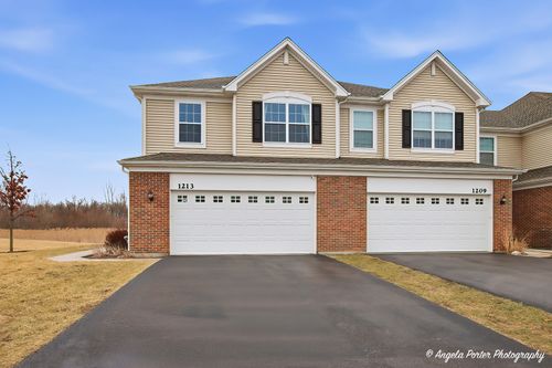 1213 Draper Rd, Mchenry, IL, 60050-7203 | Card Image