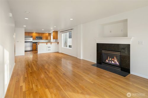 unit-a-11708 Greenwood Ave N, Seattle, WA, 98133-8188 | Card Image