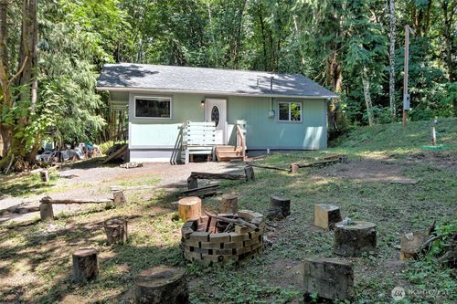 2461 W Deegan Rd W, Shelton, WA, 98584-8751 | Card Image