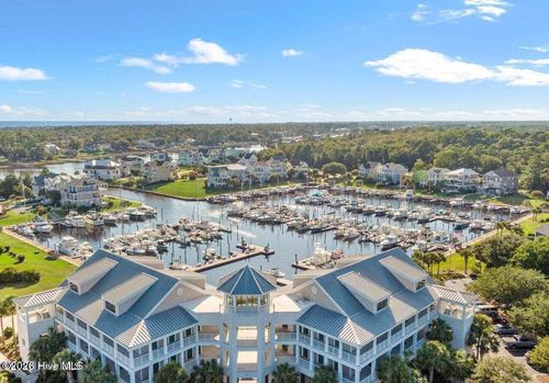unit-303-2555 St James Dr, Southport, NC, 28461-8068 | Card Image