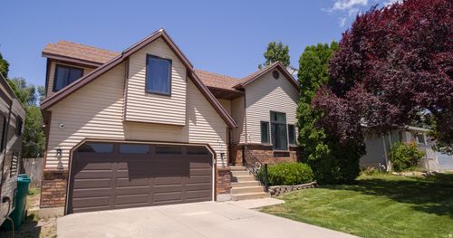 823 Creekside Dr, Layton, UT, 84041-4216 | Card Image