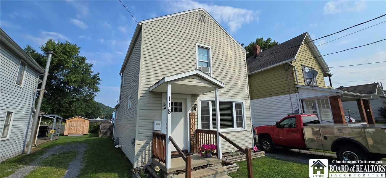 Oak St, Olean, NY 14760
