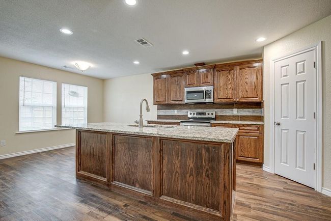 412 S Park St, House other with 3 bedrooms, 2 bathrooms and null parking in Terrell TX | Image 10