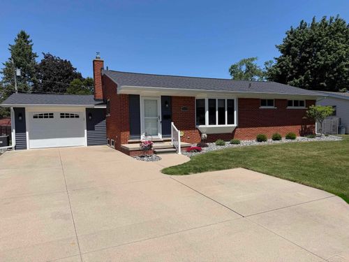 4938 Buckthorne Dr, Saginaw, MI, 48603-7808 | Card Image