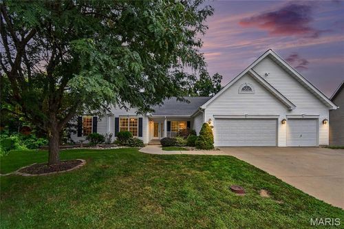 6701 Oxford Ln, Maryville, IL, 62062-6877 | Card Image
