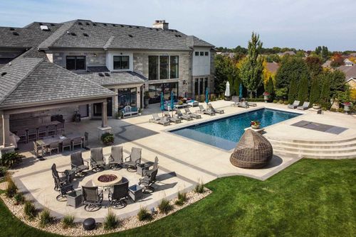 9809 Trappers Trl, Middleton, WI, 53562-5620 | Card Image