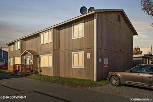 apt-3-330 N Bliss St, Anchorage, AK, 99508-1868 | Card Image