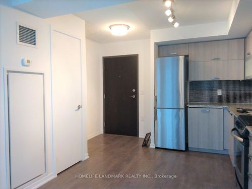 lph17-36 Lisgar St, Toronto, ON, M6J0C7 | Card Image