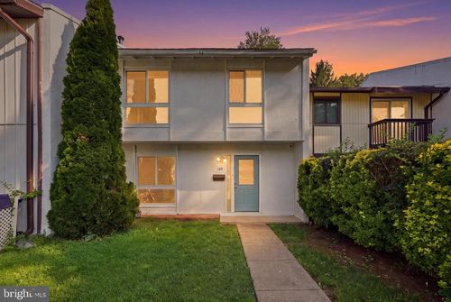 123 Woodgate Ct, STERLING, VA, 20164-1631 | Card Image