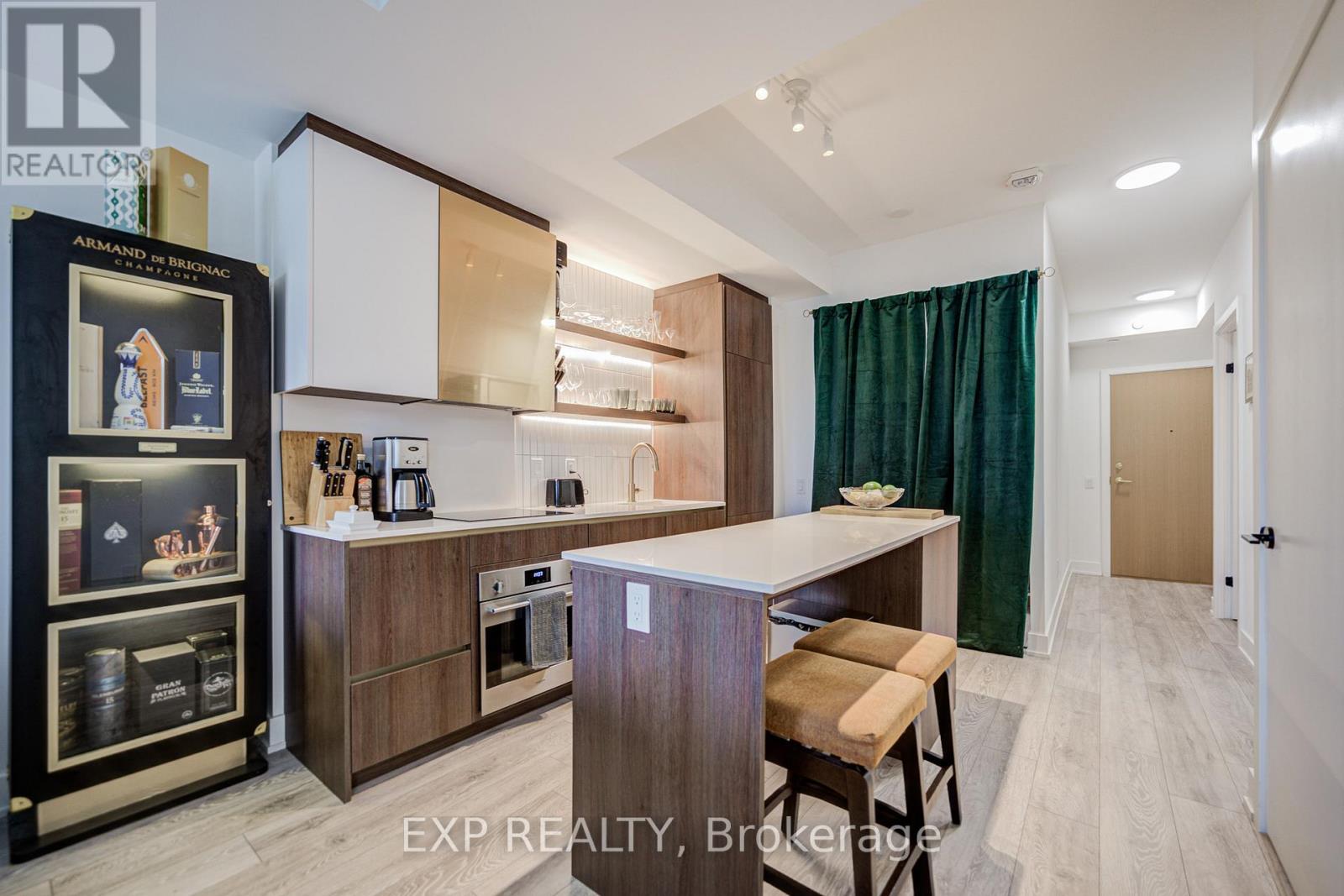 Residential in Toronto (Greenwood-Coxwell) 3