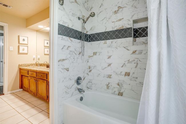 107 Sundance Ct, House other with 4 bedrooms, 2 bathrooms and null parking in Hudson Oaks TX | Image 28