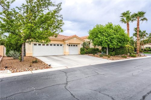 7400 Bisonwood Ave, Las Vegas, NV, 89131-3321 | Card Image