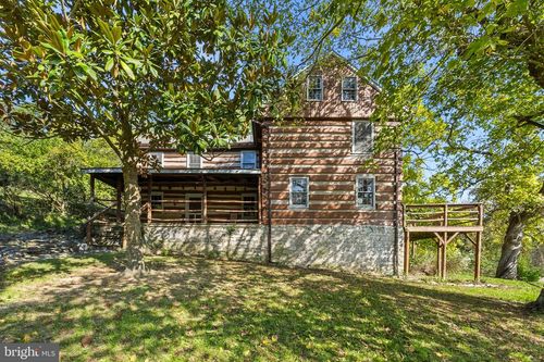 841 Shady Creek Rd, CLEAR BROOK, VA, 22624-1302 | Card Image