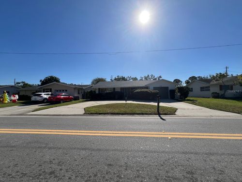 5770 46th Ave N, KENNETH CITY, FL, 33709-3606 | Card Image