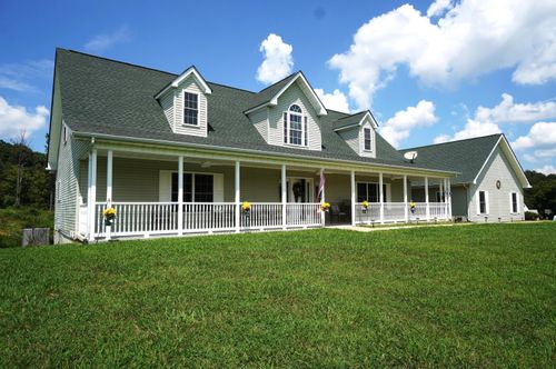 570 Mcgaha Chapel Rd, Cosby, TN, 37722-3405 | Card Image