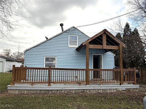 906 Daniels Ave, Lima, OH, 45805-3514 | Card Image