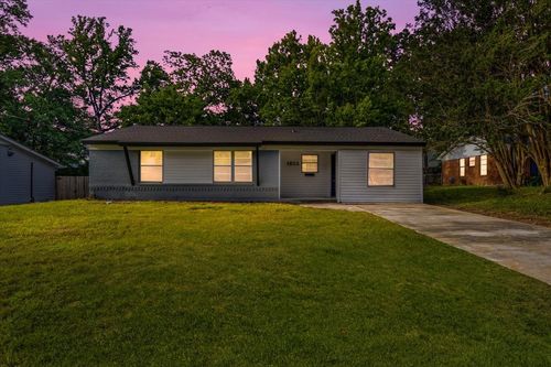 1612 Woodland Hills Dr, Tyler, TX, 75701-8530 | Card Image