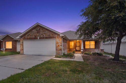 1933 E Dickey Dr, Grand Prairie, TX, 75051-3450 | Card Image