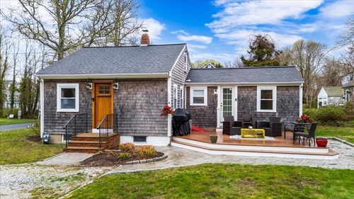 34 Railroad Ave, Yarmouth, MA, 02675 | Card Image