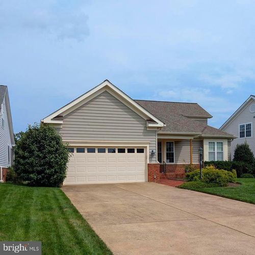 13784 Charismatic Way, GAINESVILLE, VA, 20155-3122 | Card Image