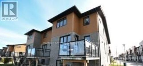 939 W Village Sq, London, ON, N6H0J7 | Card Image