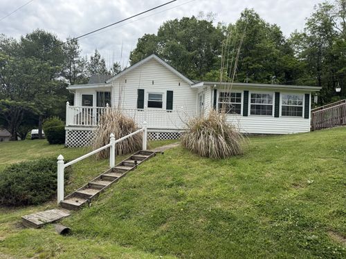 18241 Hunter Rd, Glouster, OH, 45732 | Card Image