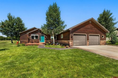695 Fairway Ln, Gunnison, CO, 81230-4135 | Card Image