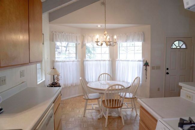 26582 Lake Forest Dr, House other with 3 bedrooms, 2 bathrooms and 4 parking in Twin Peaks CA | Image 9