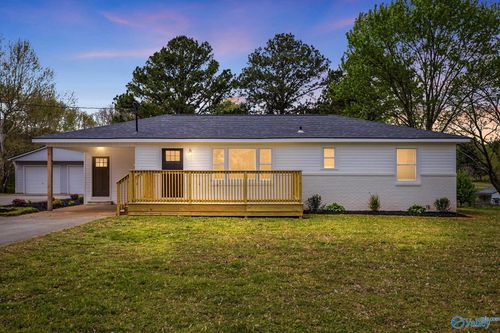 168 Bradford Ln, Huntsville, AL, 35811-9318 | Card Image