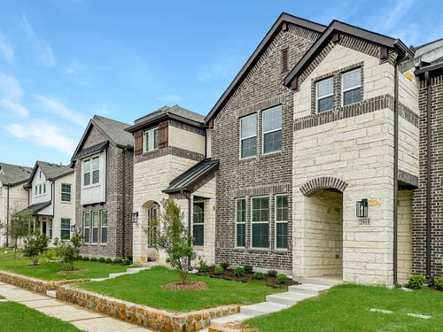 2938 Elle Dr, Grand Prairie, TX, 75052-4022 | Card Image