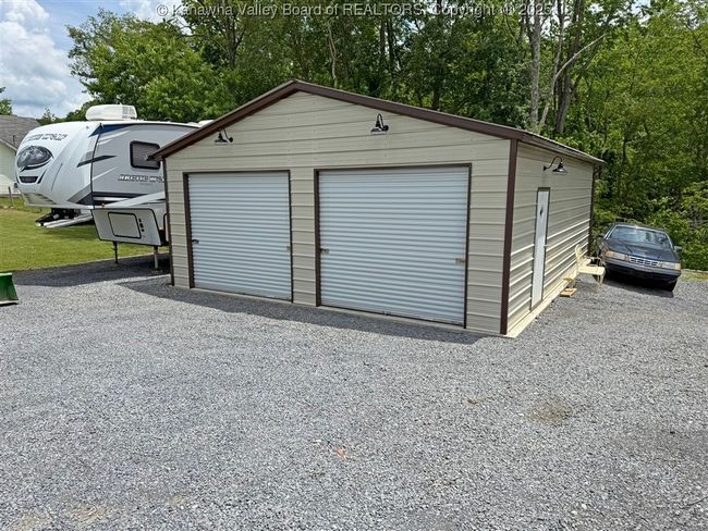960 Grandview Rd, House other with 4 bedrooms, 3 bathrooms and null parking in Daniels WV | Image 45