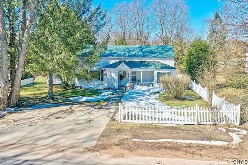 85 Center St, Cleveland, NY, 13042-3140 | Card Image