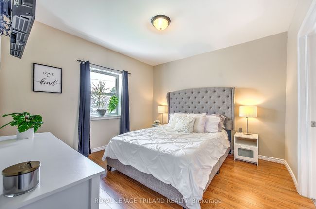 33967 Saintsbury Line, House other with 2 bedrooms, 2 bathrooms and 5 parking in Lucan Biddulph ON | Image 15