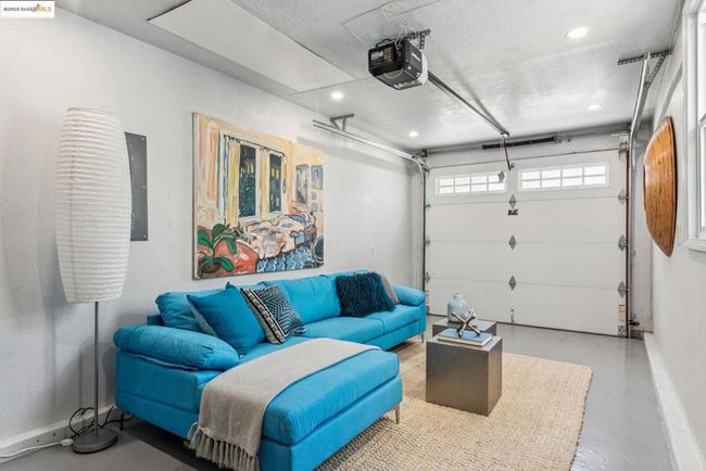 1026 Court St, House other with 4 bedrooms, 3 bathrooms and 1 parking in Alameda CA | Image 37