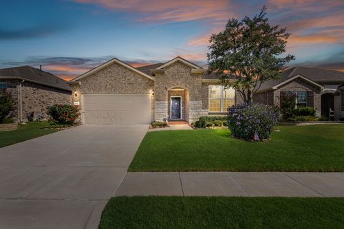829 Habitat Trl, McKinney, TX, 75071-1908 | Card Image