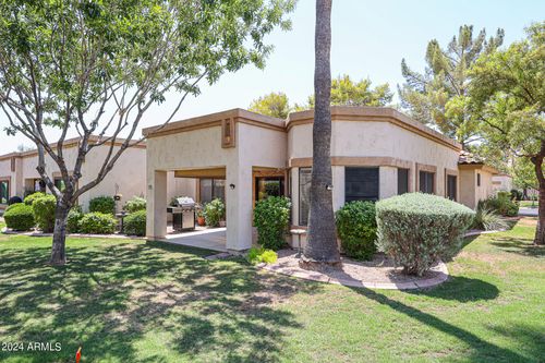 9118 W Topeka Dr, Peoria, AZ, 85382-3689 | Card Image