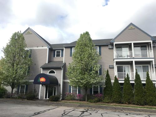 302-101 Eastern Ave, Manchester, NH, 03104-4616 | Card Image