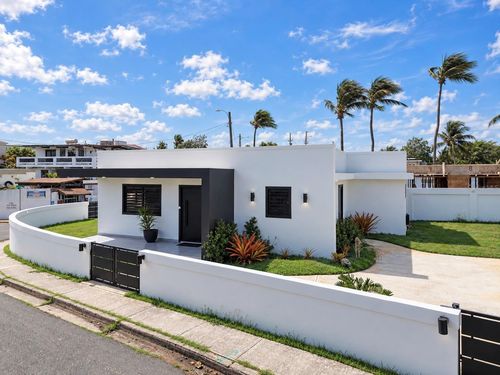 89B Calle Kennedy Bo. Mameyal, DORADO, PR, 00646 | Card Image