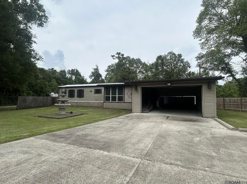 13725 Hartman Ln, Walker, LA, 70785-6011 | Card Image