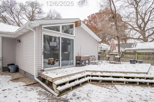 846 Grant Ave, Clawson, MI, 48017-1787 | Card Image