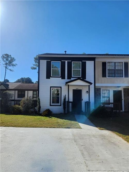 1279 Ridgecrest Ln Se, Smyrna, GA, 30080-2666 | Card Image