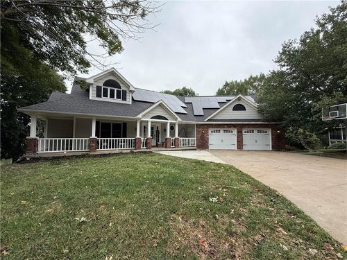 24 Lakeview Dr, Lexington, MO, 64067-2101 | Card Image