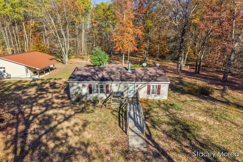 1675 W Willow St, White Cloud, MI, 49349-9797 | Card Image